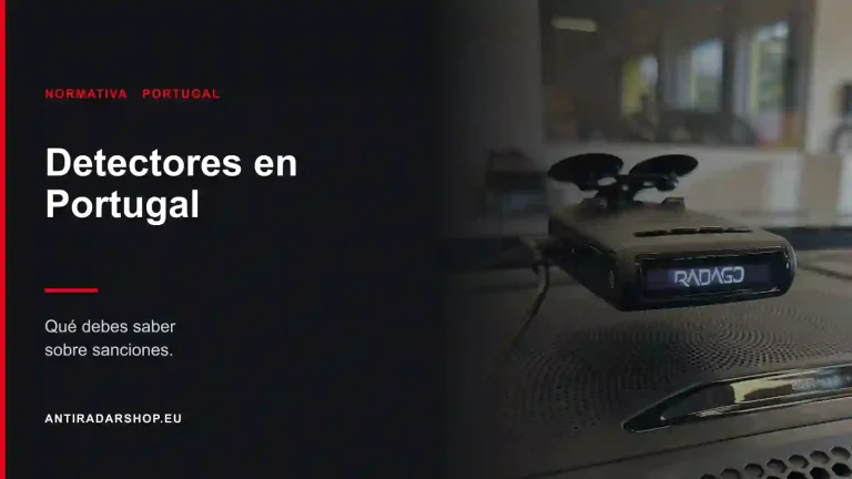 Detector de radar Radago colocado sobre el salpicadero de un coche